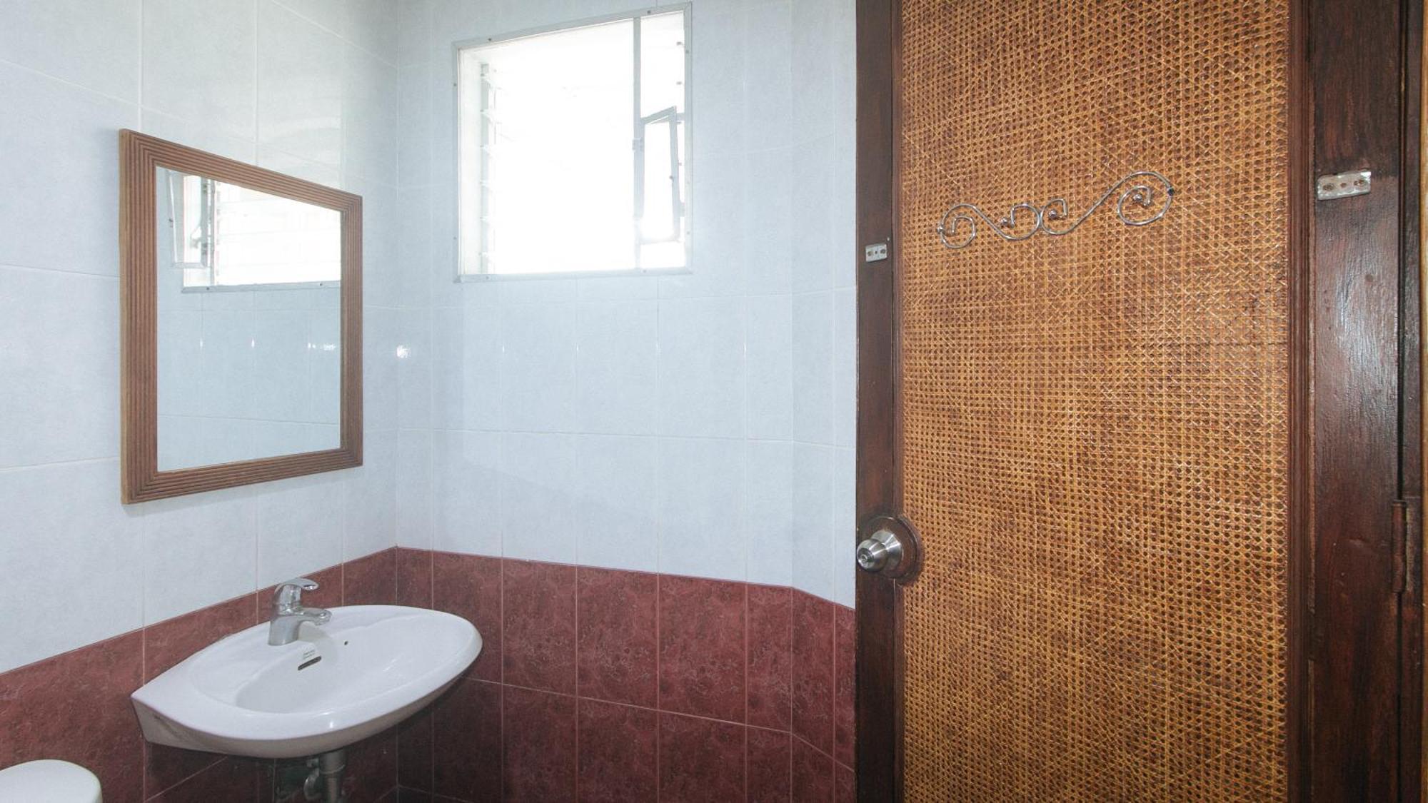 Bliss Hotel Dau Mabalacat Bagian luar foto