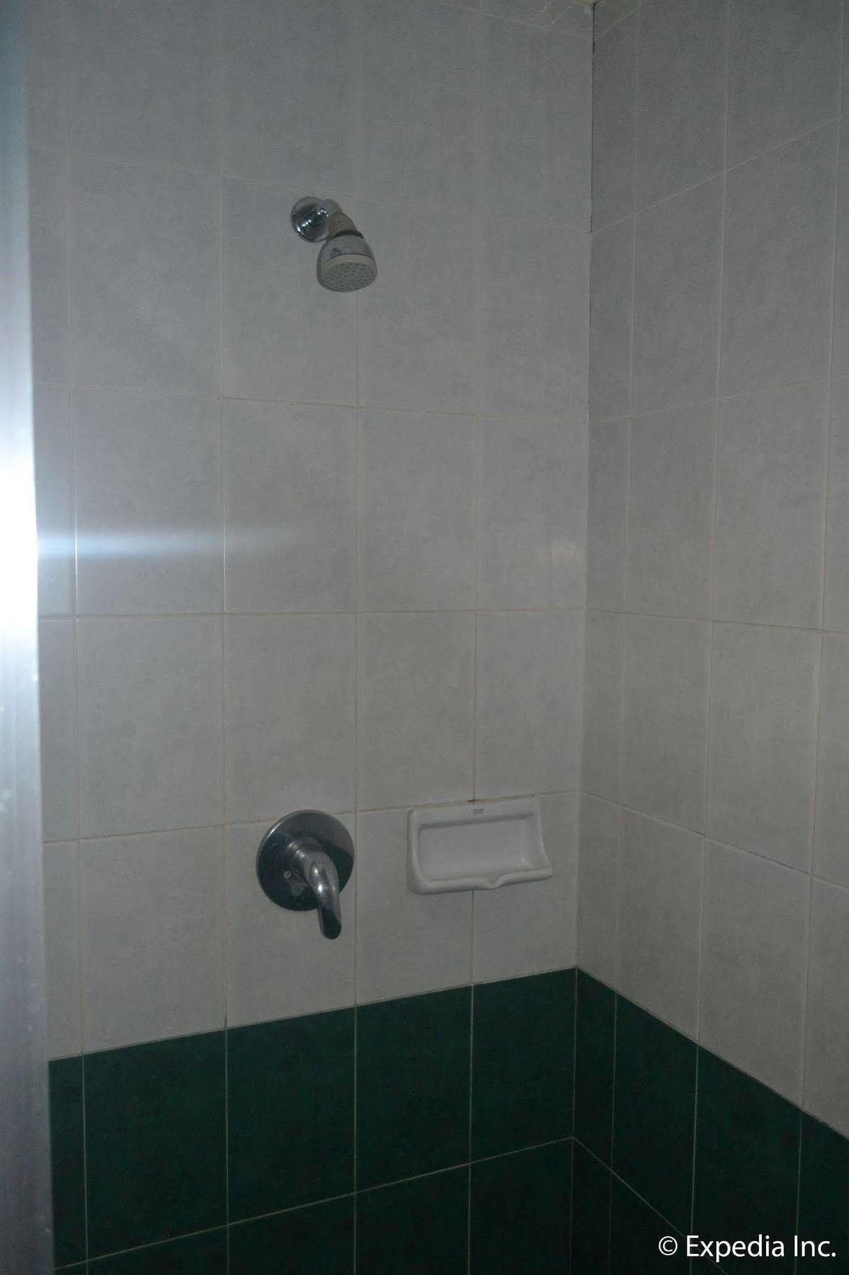 Bliss Hotel Dau Mabalacat Bagian luar foto